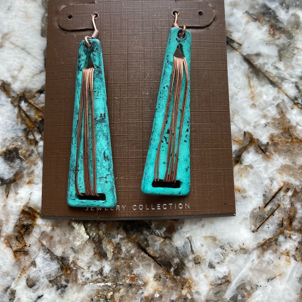Copper and metal turquoise color earrings NWT Designer Brand: Rain